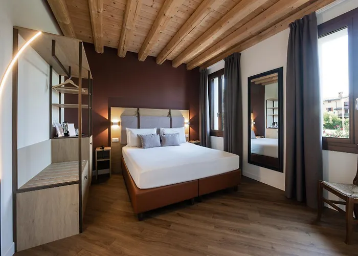 Hotel Venice Resort Airport Tessera